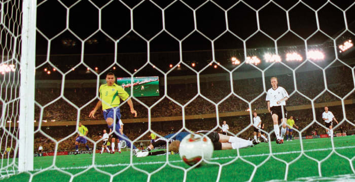 WEDGE SALAD DAYS
Battling back from two knee injuries, Ronaldo (wearing his half-haircut) scored both goals in the 2002 World Cup final in Yokohama.